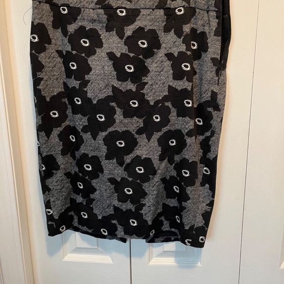 RW&co size 14 skirt - Picture 3 of 6